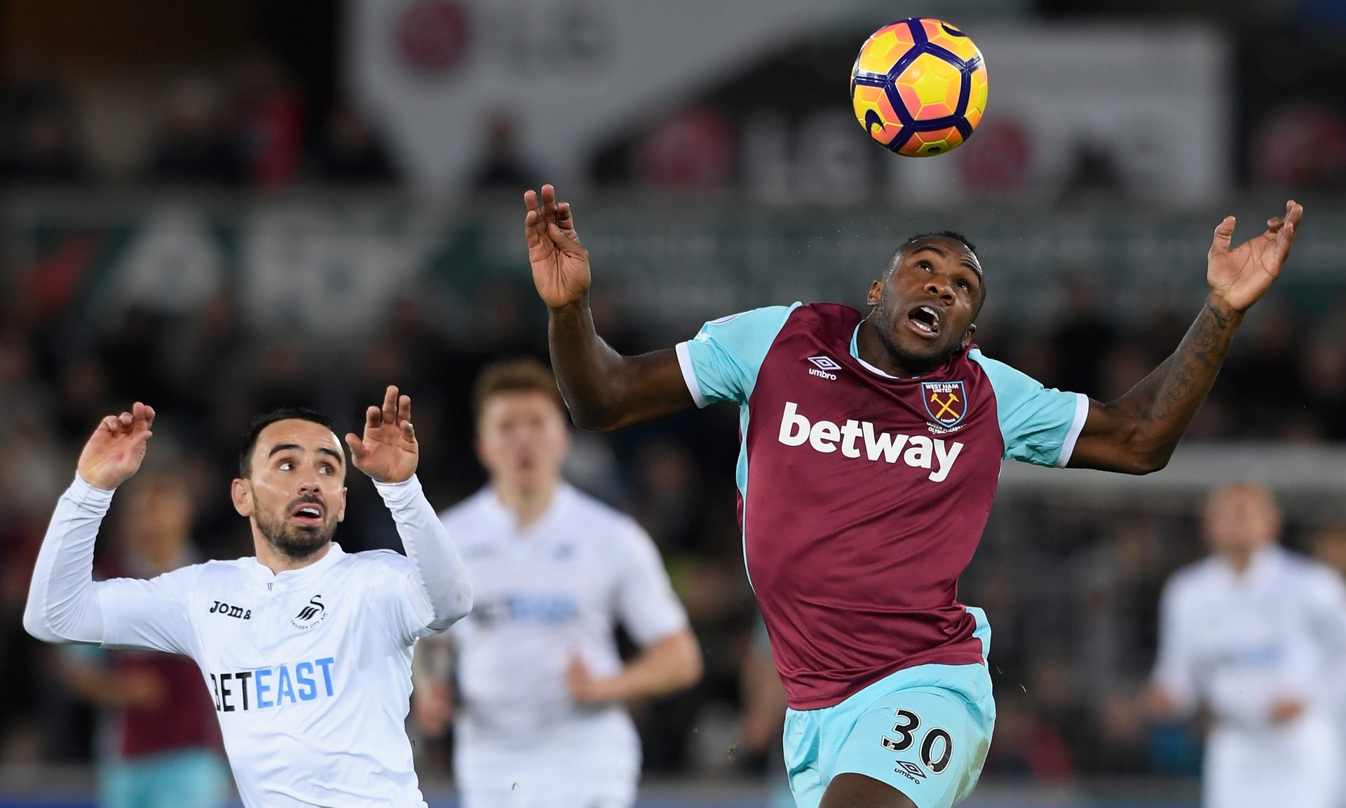 尤其在当前 尤其在当前